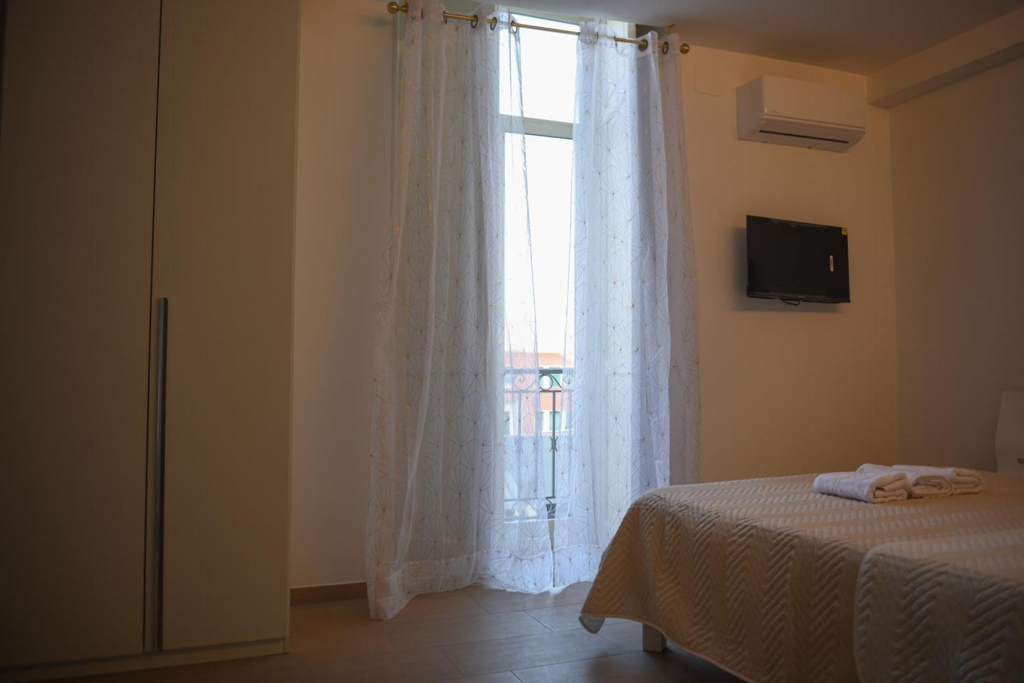 Napoli Central Gate Екстер'єр фото